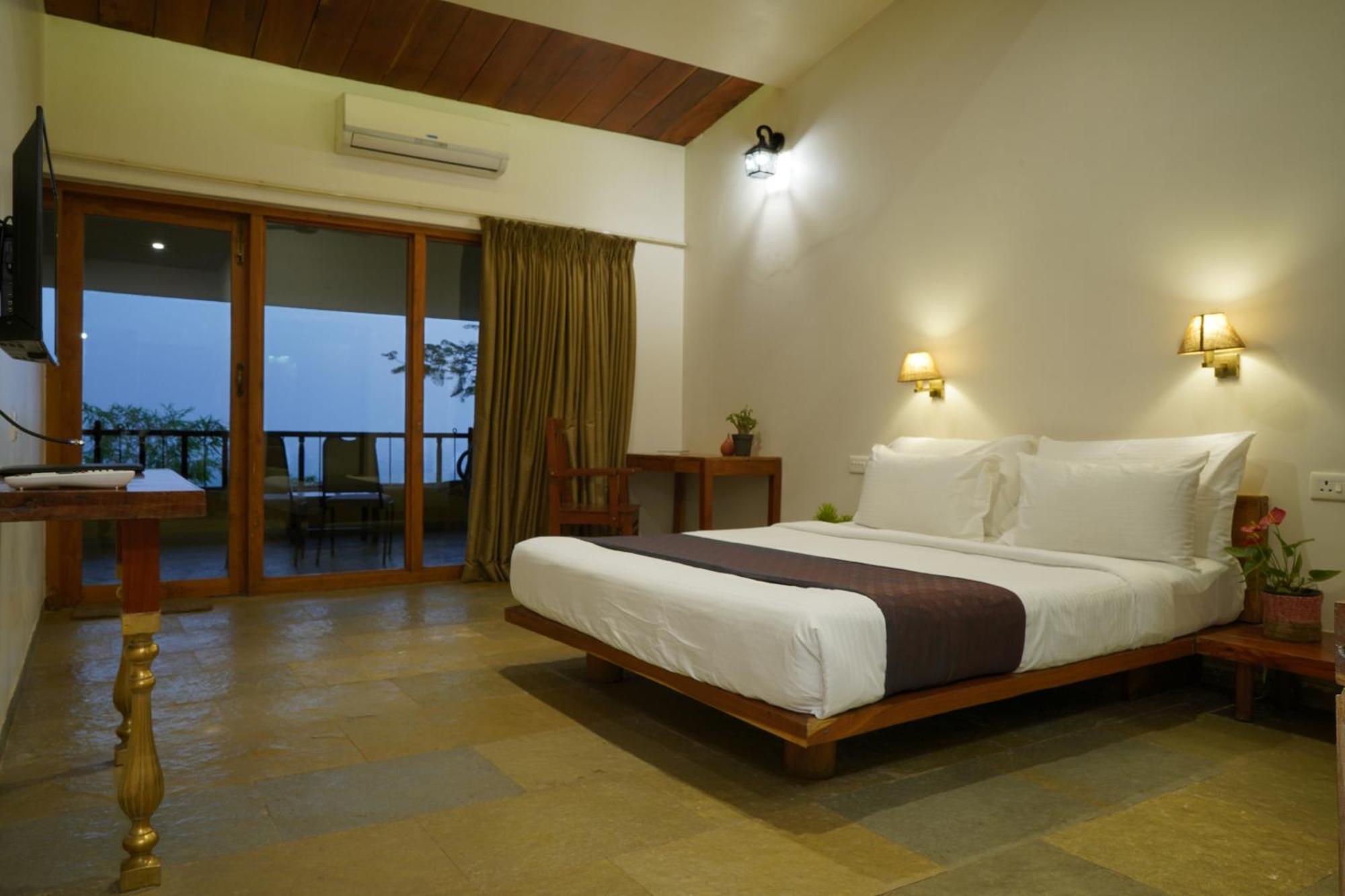 Nisarg Resort Kolhapur Exterior foto